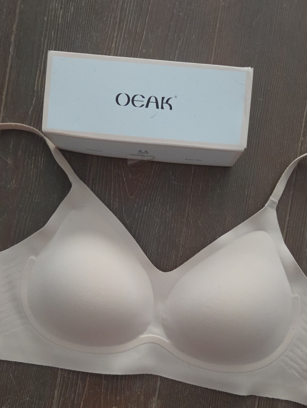 White Seamless Wireless Bra